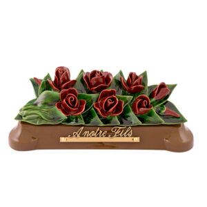 Devant de tombe 35 cm boutons de roses rouge grenat